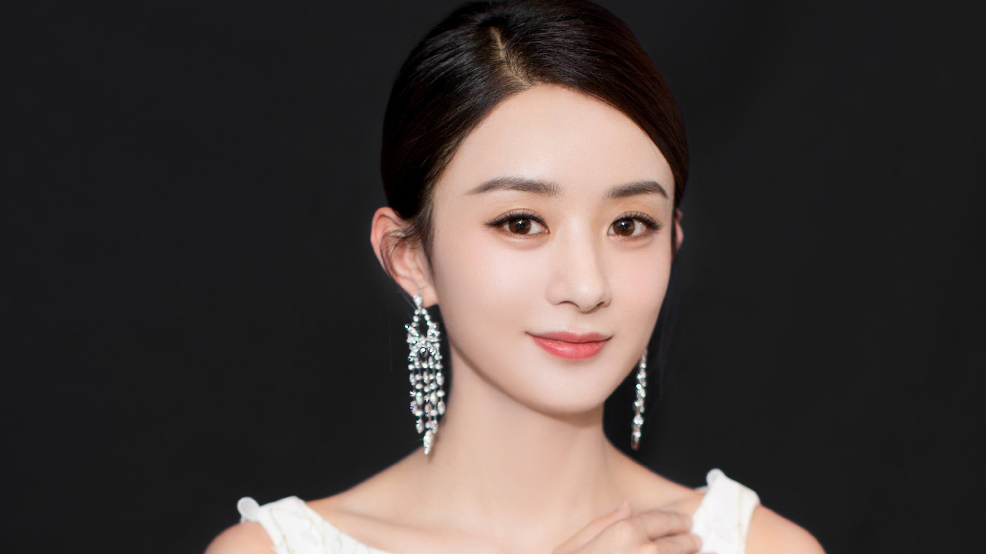 国际热身赛U23国足战平 球员拼搏精神感人，u22国足热身赛